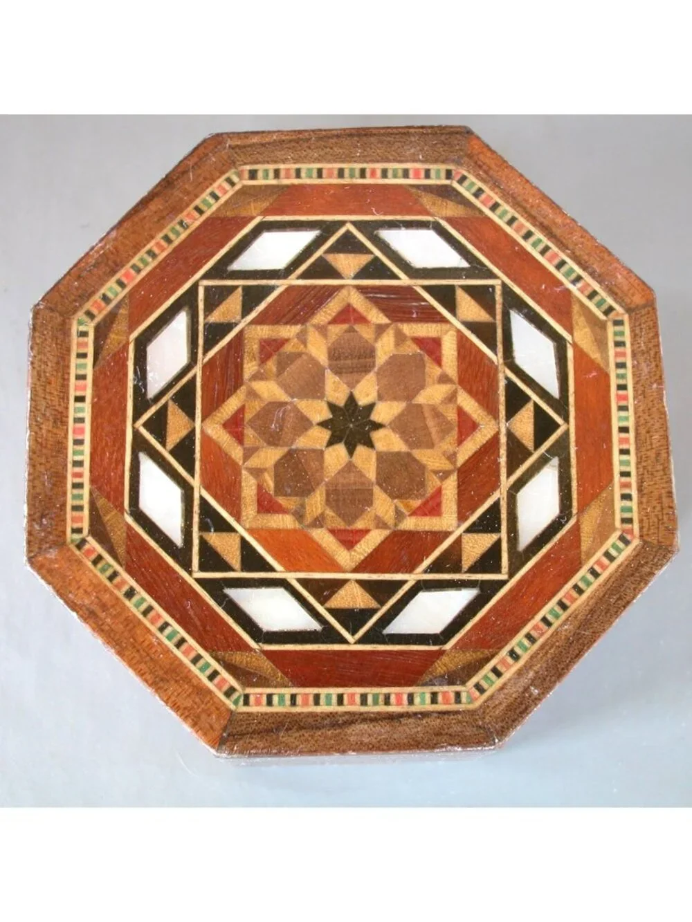 Wooden Lacquer Jewelry Box Octagonal w/ Mosaic Mother of Pearl Inlay